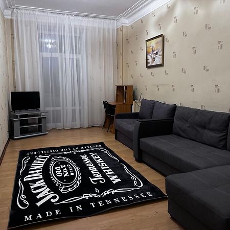 Apartments On Bolshaya Morskaya 65 Mykolajiv Buitenkant foto
